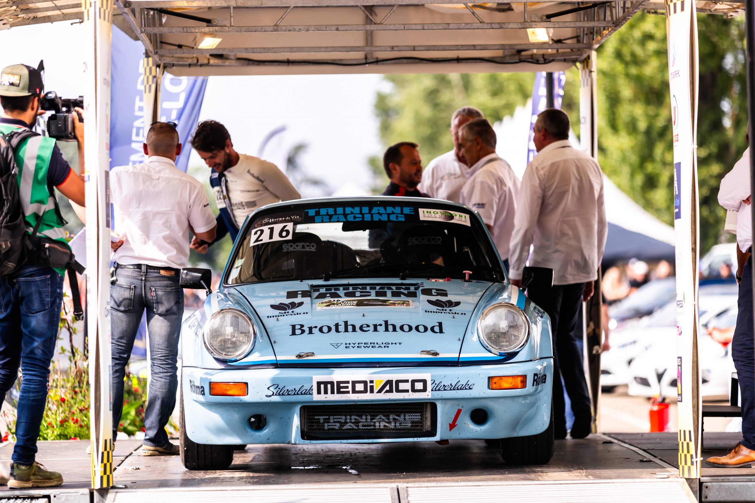 la Porsche 911 Carrera 3.0 RS de Triniane Racing présente au Shift happens 2025